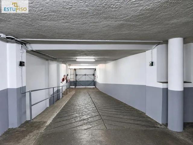 BUENA PLAZA DE GARAJE EN AVENIDA JUDIMENDI — 7