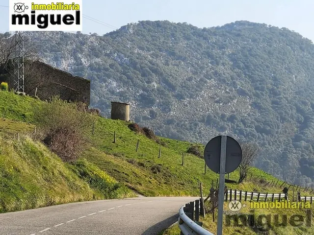Se vende gran parcela edificable en Narganes, Peñamella Baja — 10