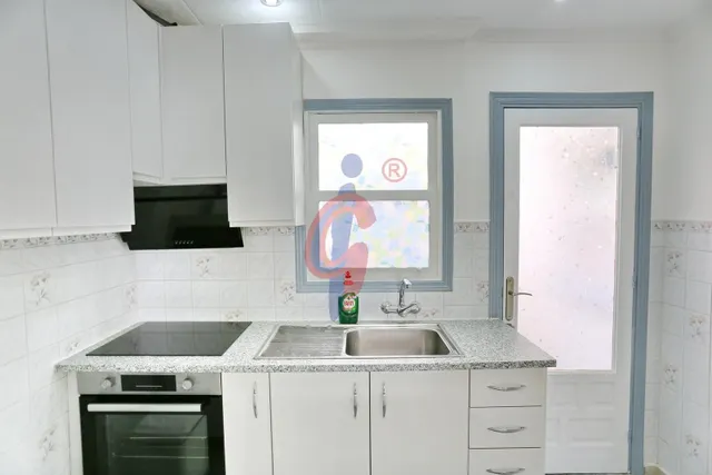 Se alquila encantador bungalow en planta baja en la urbanización San Luis, Torrevieja — 12
