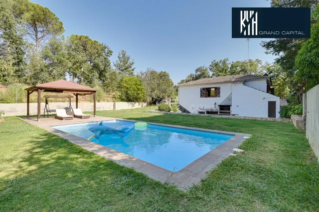 CASA SANTA COLOMA DE FARNERS RESIDENCIAL