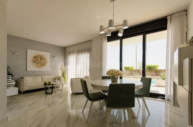 OBRA NUEVA EN SAN MIGUEL DE LAS SALINAS — 2