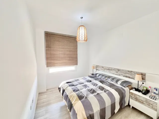 FANTASTICA VIVIENDA CERCA DEL TRAM — 11