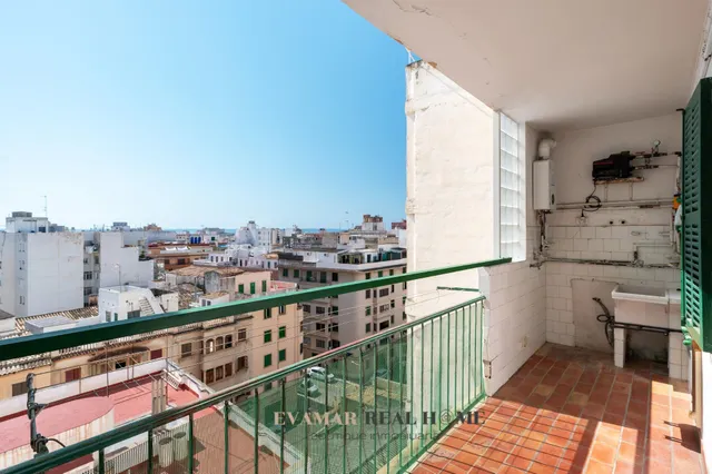 AMPLIO PISO DE 180 m2 CON TERRAZAS Y VISTAS DESPEJADAS EN AVENIDAS-FONERS. ¡REFORMA A TU GUSTO! — 22