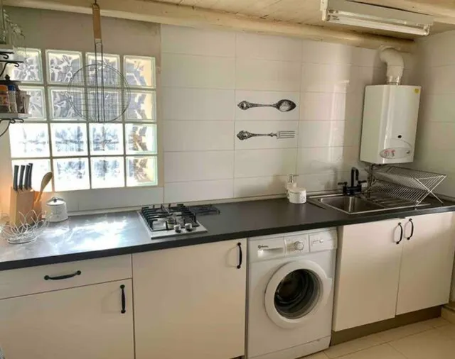 SE VENDE CASA DE DOS PLANTAS EN VALENCIA DE DON JUAN, COCINA, SALÓN, 3 HAB., BAÑO, ASEO Y PATIO. — 7