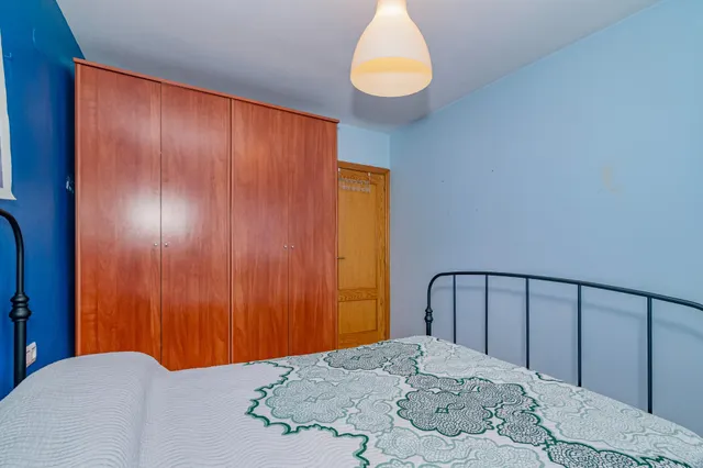 Luminoso piso de 2 dormitorios con garaje y terraza acristalada — 14