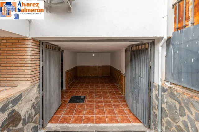 Encantadora Casa Reformada en Ogijares con Vistas y Espacios para Disfrutar — 39