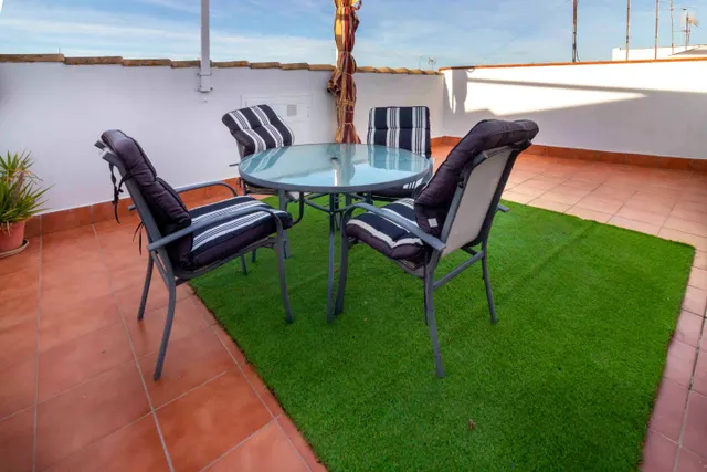 Amplia Casa en Badajoz - Ideal para Familias (Bda San Miguel) — 40