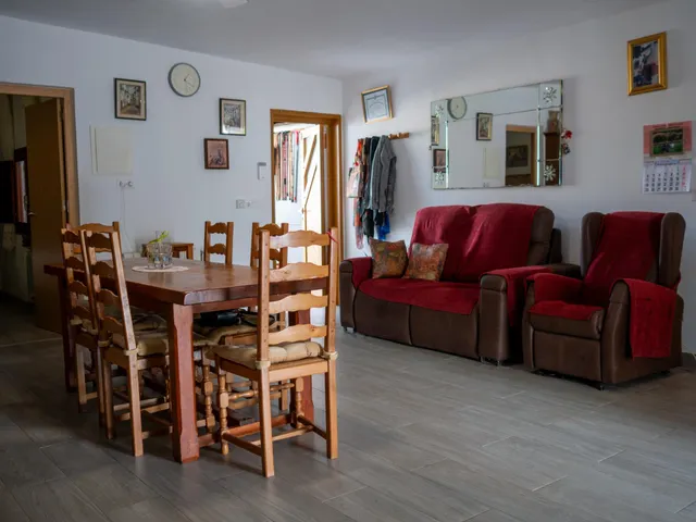 Finca Rústica de 20.000m2 con vivienda en venta. — 19