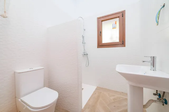 Casa de Campo Reformada en Villanueva de la Concepción: Paz, Elegancia y Vistas Únicas — 34