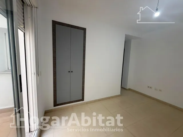 Reformado con patio cerca de la playa — 19