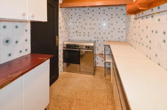 Urbis te ofrece un local en venta en zona Vidal, Salamanca. — 20
