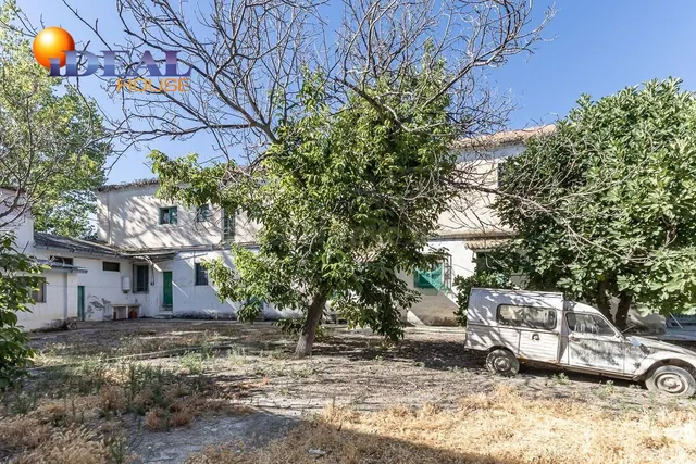 Camping con licencia para reformar — 2