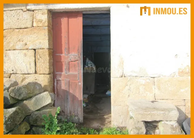 GRAN INVERSIÓN: CASA PARA REFORMAR CON TERRENO EN LA SALIDA  - foto 2