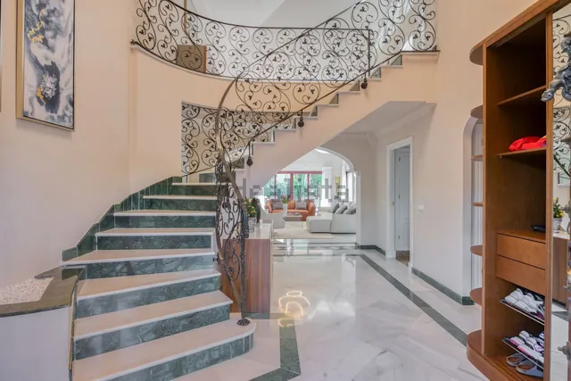 Villa 5 habitaciones 1325m² en alquiler - Costa del Sol — 8