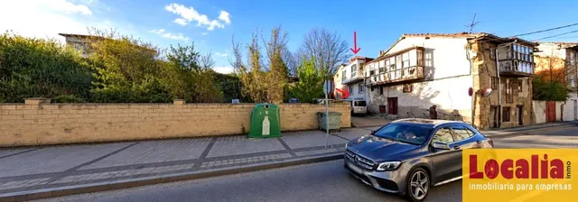 Casa adosada en venta en Reinosa - foto 4