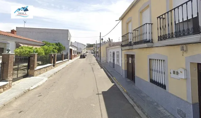Venta casa en La Roca de la Sierra (Badajoz) - foto 3