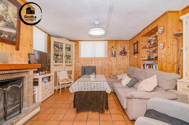 ¡AMPLIA CASA DE 4 DORMITORIOS, 3 BAÑOS Y CALEFACCIÓN CENTRAL EN LA ZUBIA! ✨ — 29