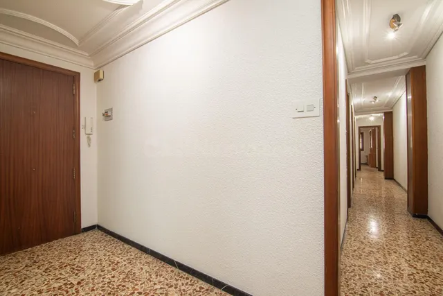¿Buscas una gran vivienda a escasos metros del centro? — 33