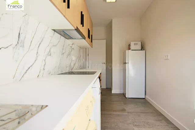 APARTAMENTO JUNTO A PLAZA CIRCULAR Y ABENARABI — 10