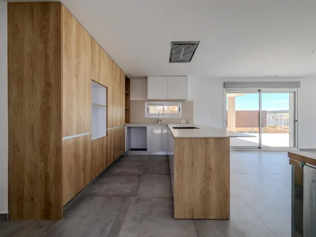 Villa de diseño moderno con vistas al golf — 18