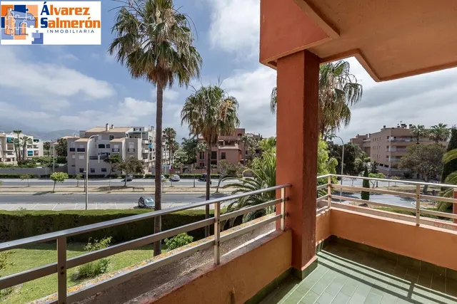 Piso en Jardines del Mar, Salobreña. — 27