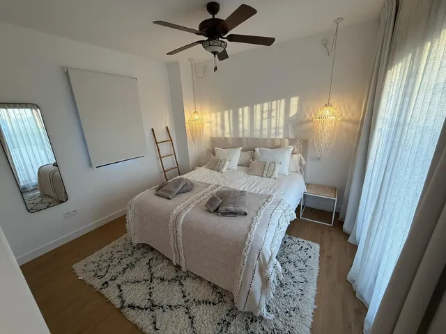 Chalet 4 habitaciones 500m² en venta - Riviera del sol — 28