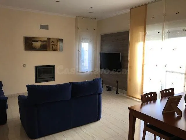 🏡 ¡Tu nuevo hogar en Cantillana te espera! Casa adosada en v - foto 2