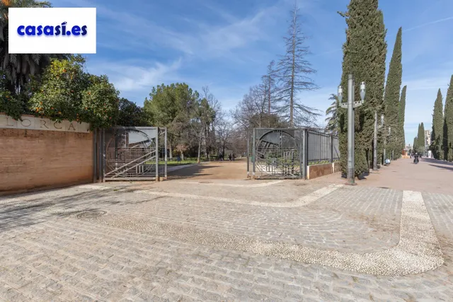 Piso con terraza y gran potencial junto a Camino de Ronda — 34