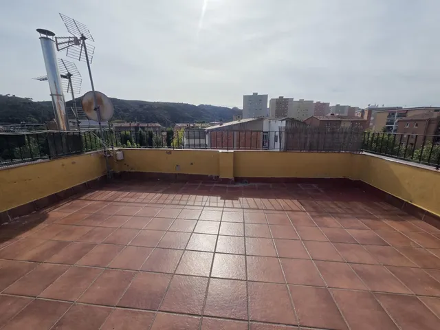 Ático en venta en Martorell con 4 habitaciones y tres terrazas — 28