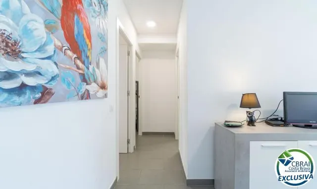 GRAN RESERVA Moderno apartamento reformado con piscinas y amplios jardines comunitarios — 10