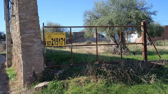 Solar urbano cercano a la plaza de Valdefuentes