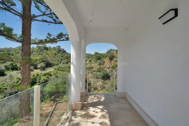Chalet 3 habitaciones 379m² en venta - Marbella - foto 4