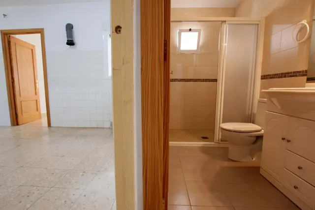 Casa con cochera en Valdelacalzada — 26