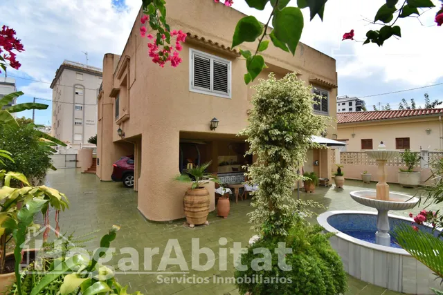 CHALET CON TERRAZA, GARAJE Y BARBACOA EN LA PLAYA DE GANDÍA — 20