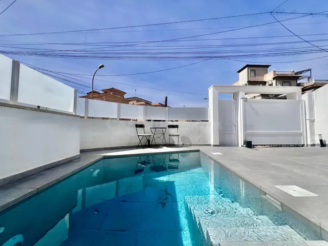 Villa de 5 dormitorios y 4 baños en San Miguel de Salinas (Alicante) — 48