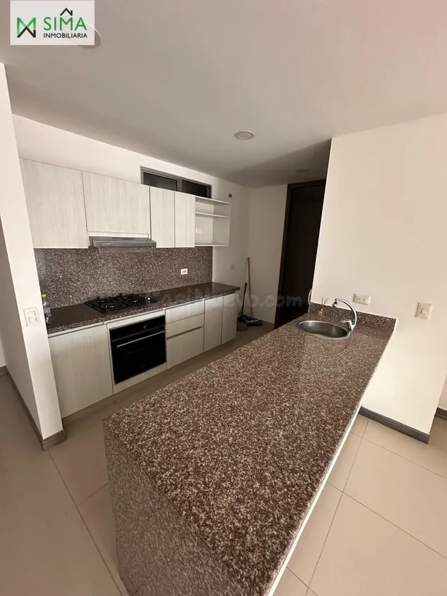Apartamento en Venta en Crespo – Amplio, Moderno y a Pasos d - foto 3