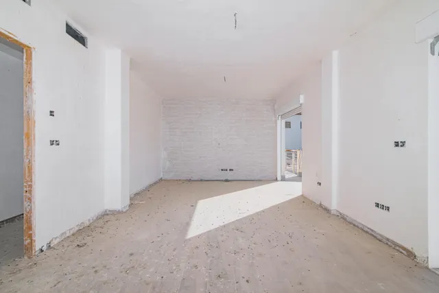 EDIFICIO EN VENTA EN MORALEDA DE ZAFAYONA — 8