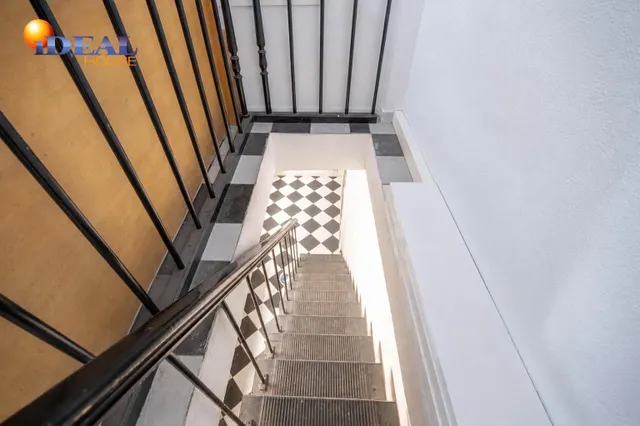 Local comercial 106m² en venta - Centro — 13