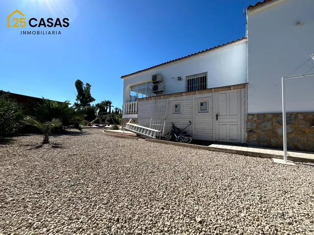 Chalet en Dolores con piscina climatizada, casa de invitados, paneles solares y mucho más — 30
