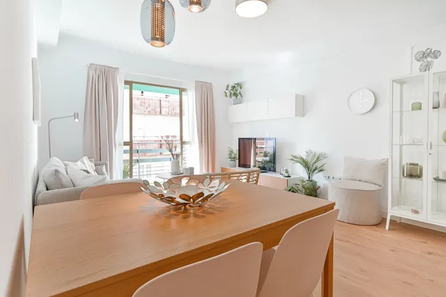 ¡¡¡¡¡ ATENCIÓN INVERSORES!!!!  PISO DE 4 habitaciones CON LICENCIA TURÍSTICA CON ALTA RENTABILIDAD — 6