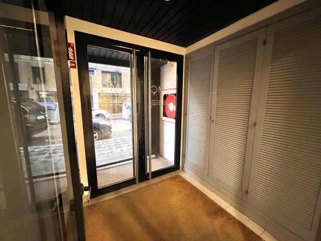 Local en venta en Calle de l'Alguer — 34