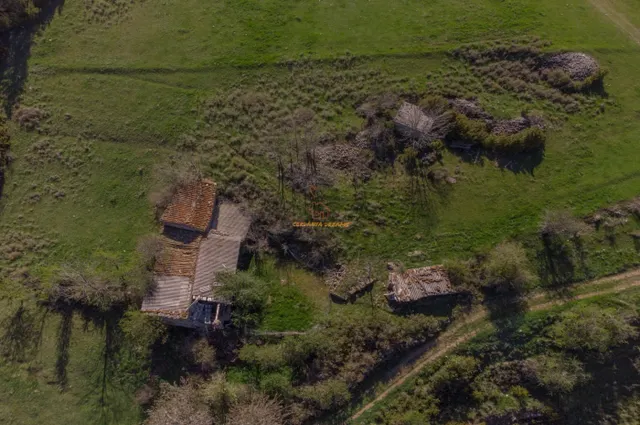 Gran finca con casa a rehabilitar — 18