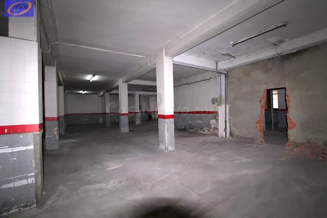 Amplio Local Comercial de Oportunidad en Zona Estratégica - foto 4
