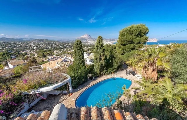 Villa con el encanto de una casita de campo con vistas al mar en Jávea — 3