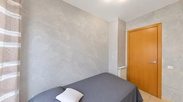 Pis en venda a corró de vall — llum natural, balcó i ascensor — 17