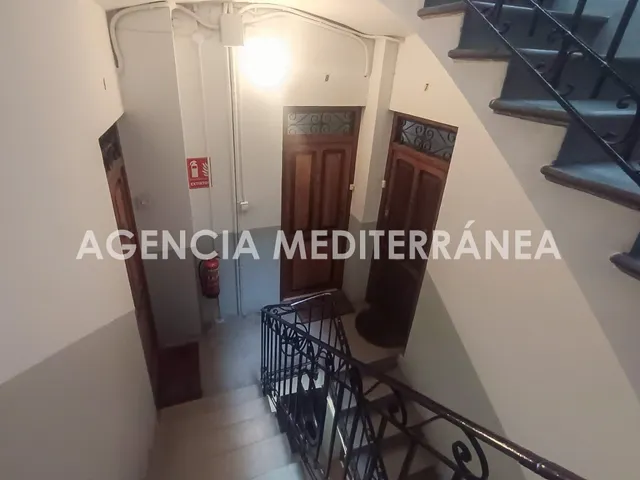 Piso en Alquiler Temporal en Ruzafa con reforma que respeta la arquitectura tradicional de la zona y con mucha luz — 22