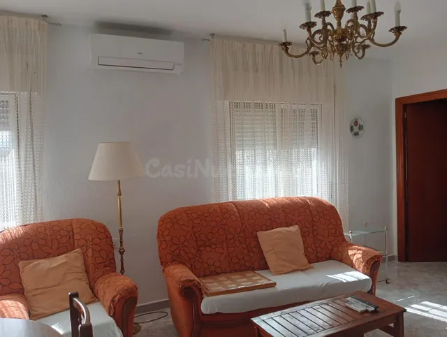 Casa y solar en Albalá - foto 4