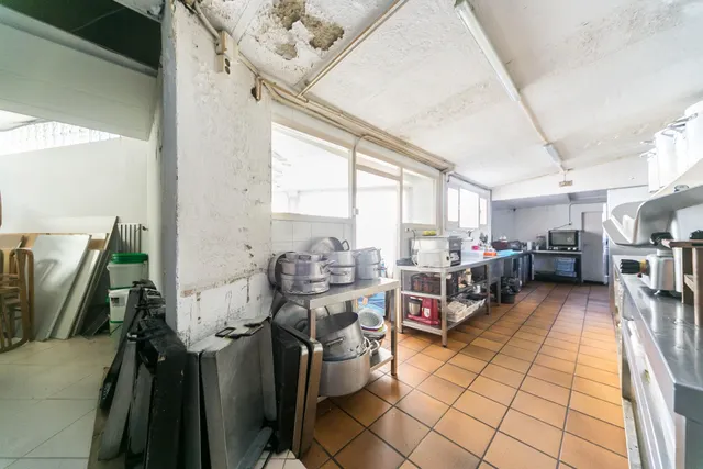 Restaurante con casa en preciosa ubicación de Cerdanyola — 27