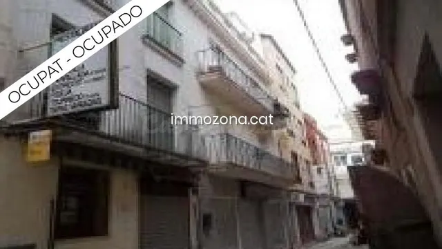 LOCAL OCUPADO EN COPROPIEDAD DE 53 M2 EN C/ EMILI MARTINEZ P
