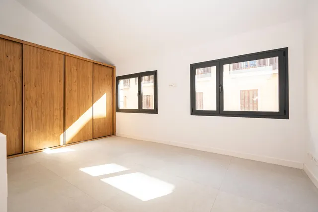 ☀️ ¡El ático de tus sueños te espera en la Calle Nuredduna! — 19